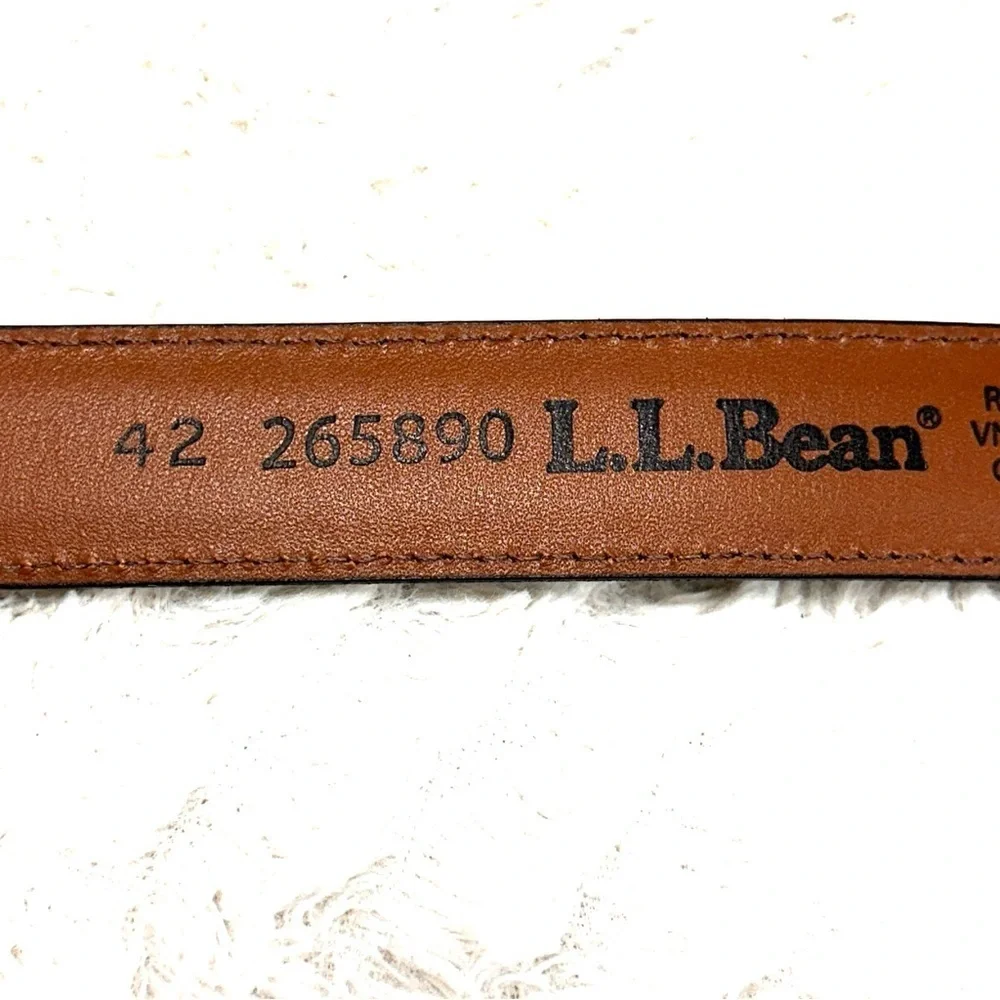 L.L.Bean  Genuine Leather Belt Size 42 Black, Gold Toned Buckle, Made in USA, 42